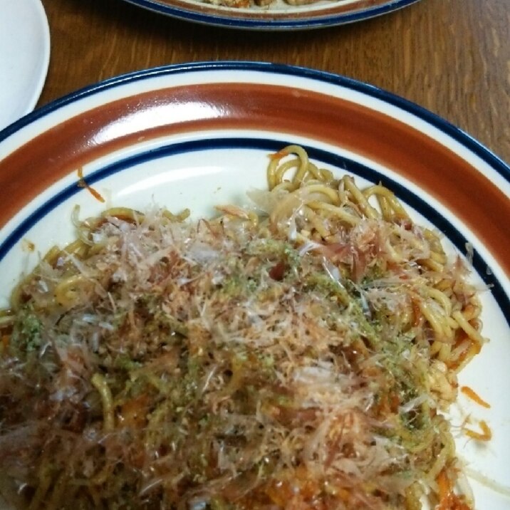 鶏ミンチ入りの焼きそば